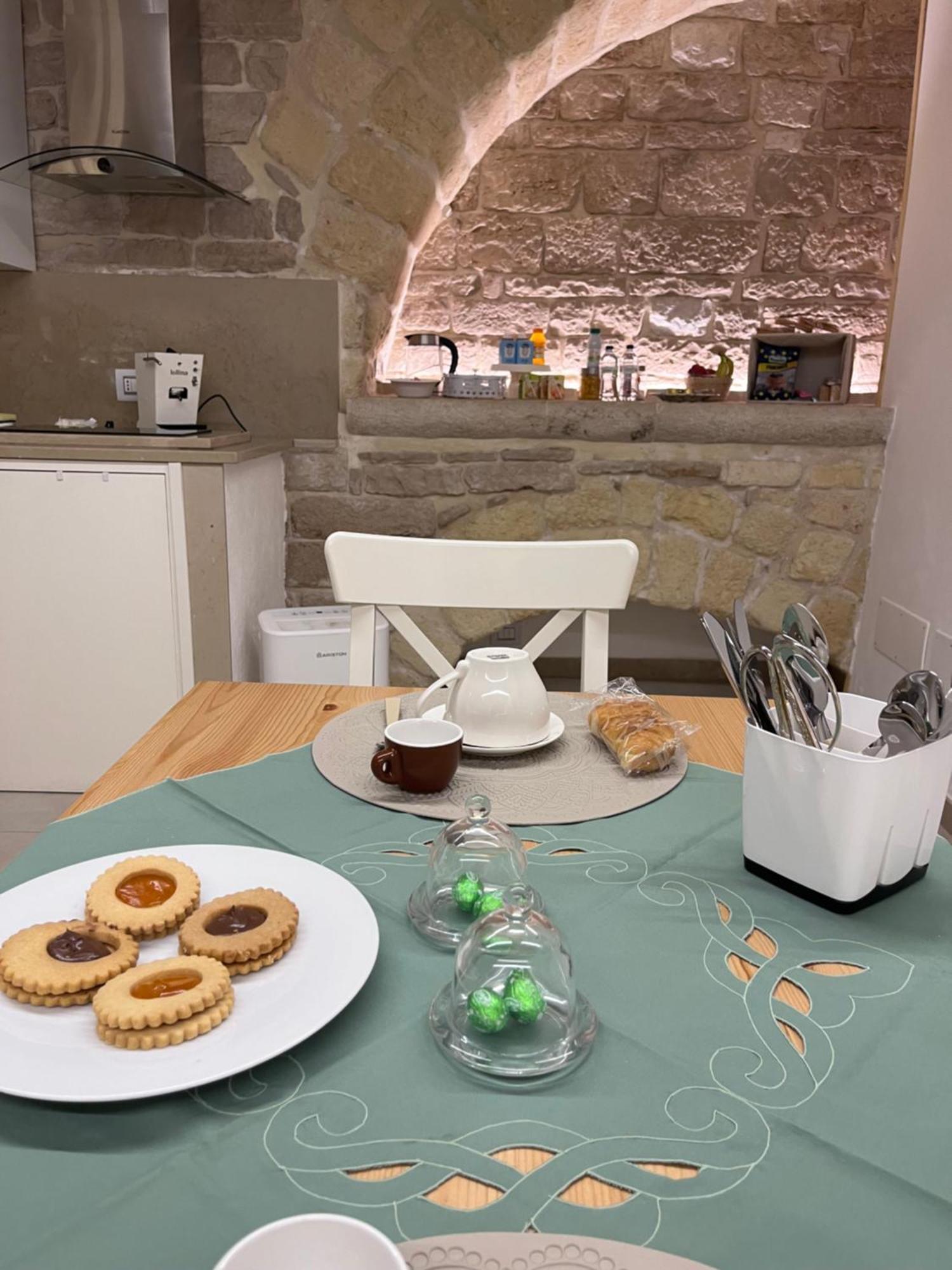 Epoca Suite House Trani Luaran gambar