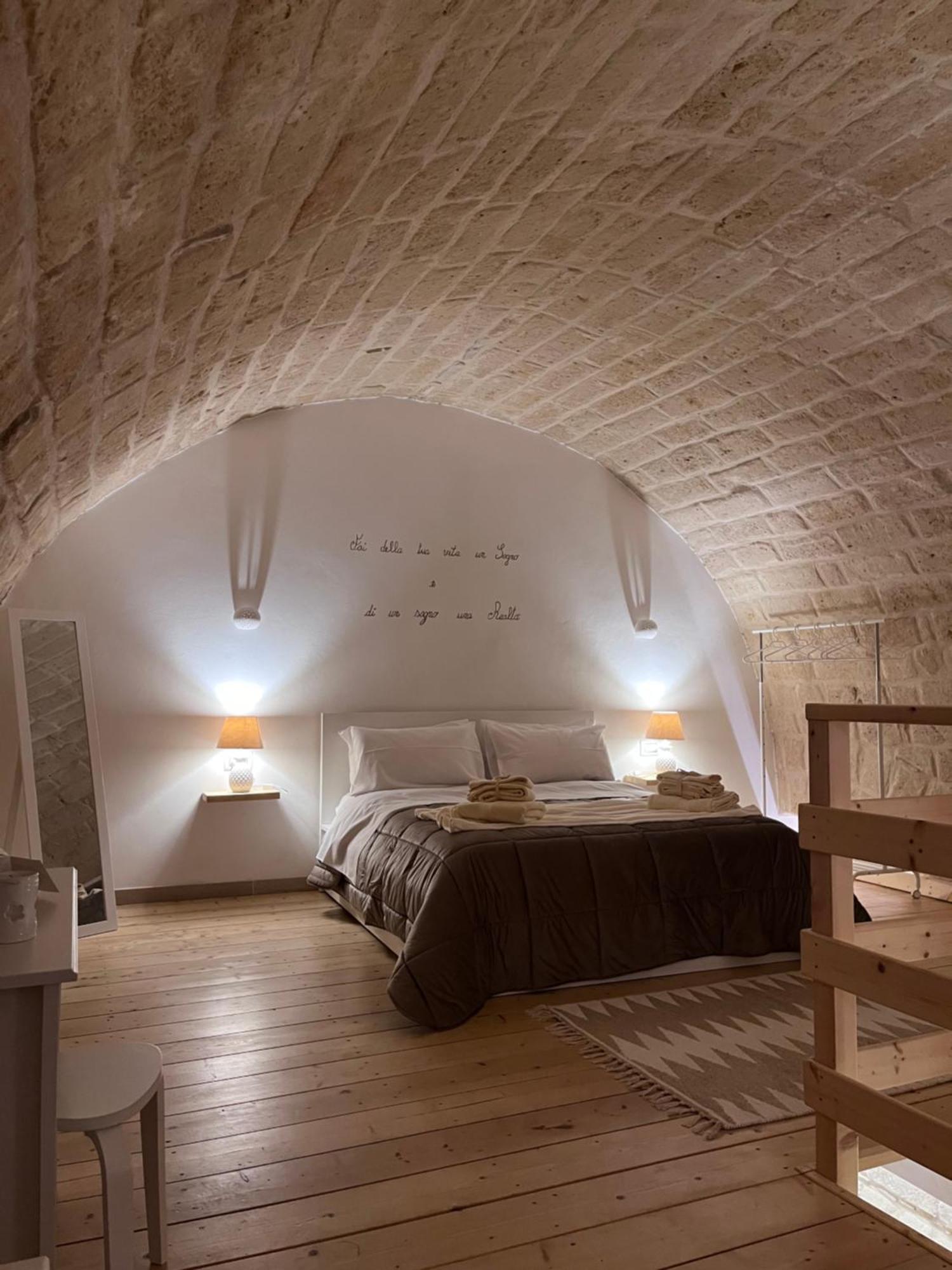 Epoca Suite House Trani Luaran gambar