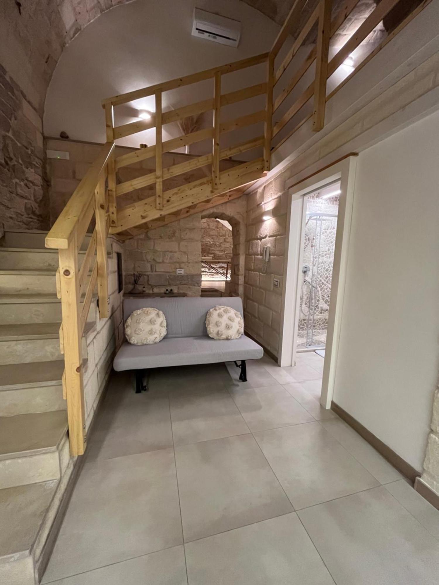 Epoca Suite House Trani Luaran gambar