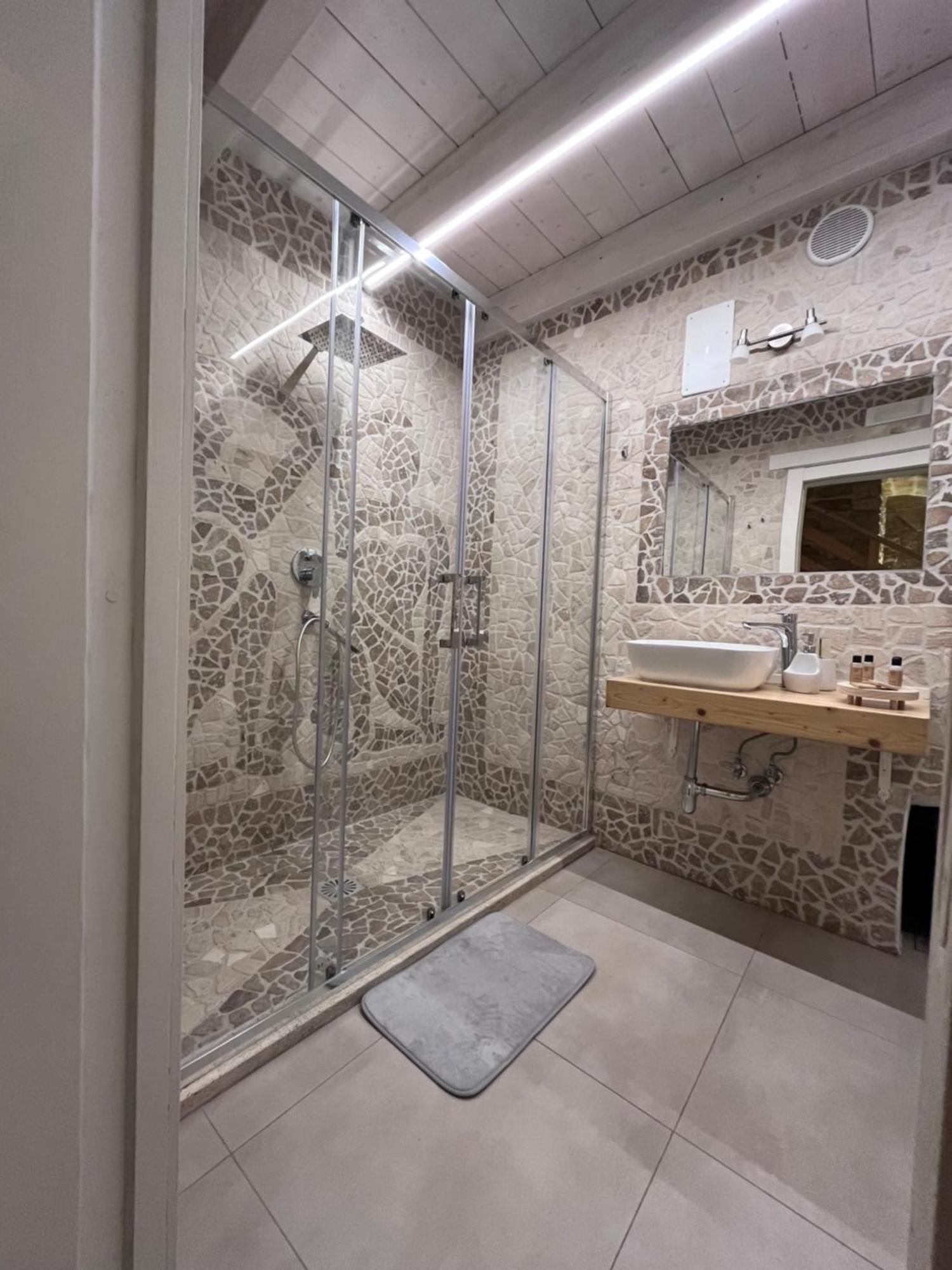 Epoca Suite House Trani Luaran gambar