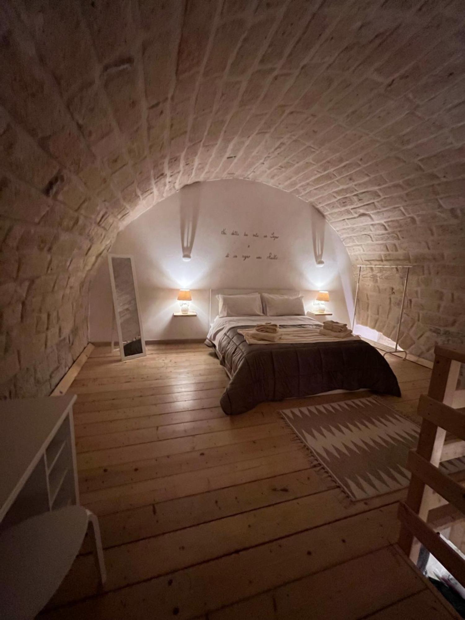 Epoca Suite House Trani Luaran gambar