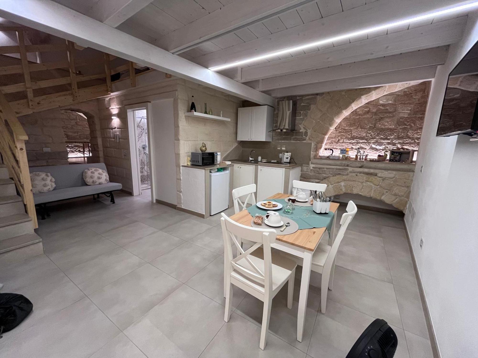 Epoca Suite House Trani Luaran gambar